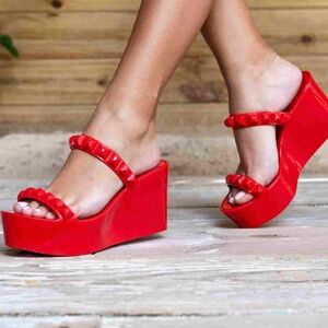 Carmen Sol Tonino Pump jelly wedges